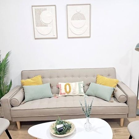 Coffee & Calm Triana Apartment เซบีญา ภายนอก รูปภาพ