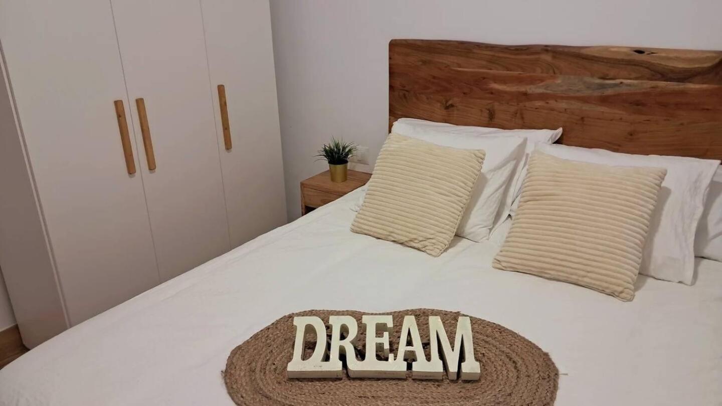 Coffee & Calm Triana Apartment เซบีญา ภายนอก รูปภาพ