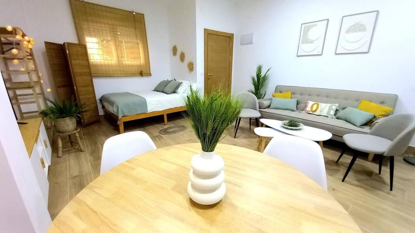 Coffee & Calm Triana Apartment เซบีญา ภายนอก รูปภาพ
