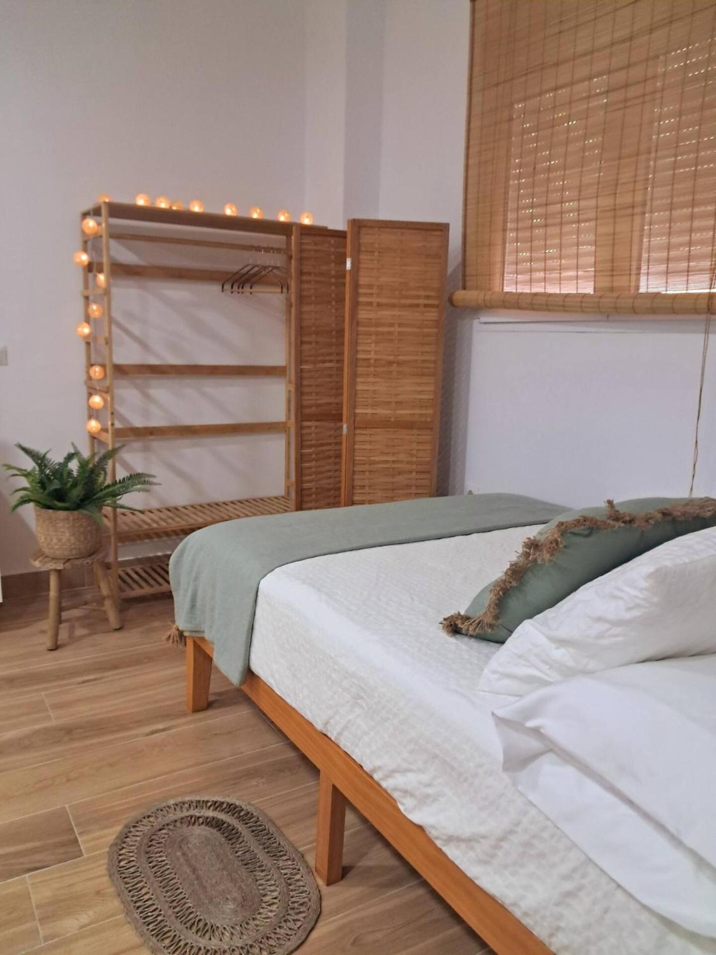 Coffee & Calm Triana Apartment เซบีญา ภายนอก รูปภาพ