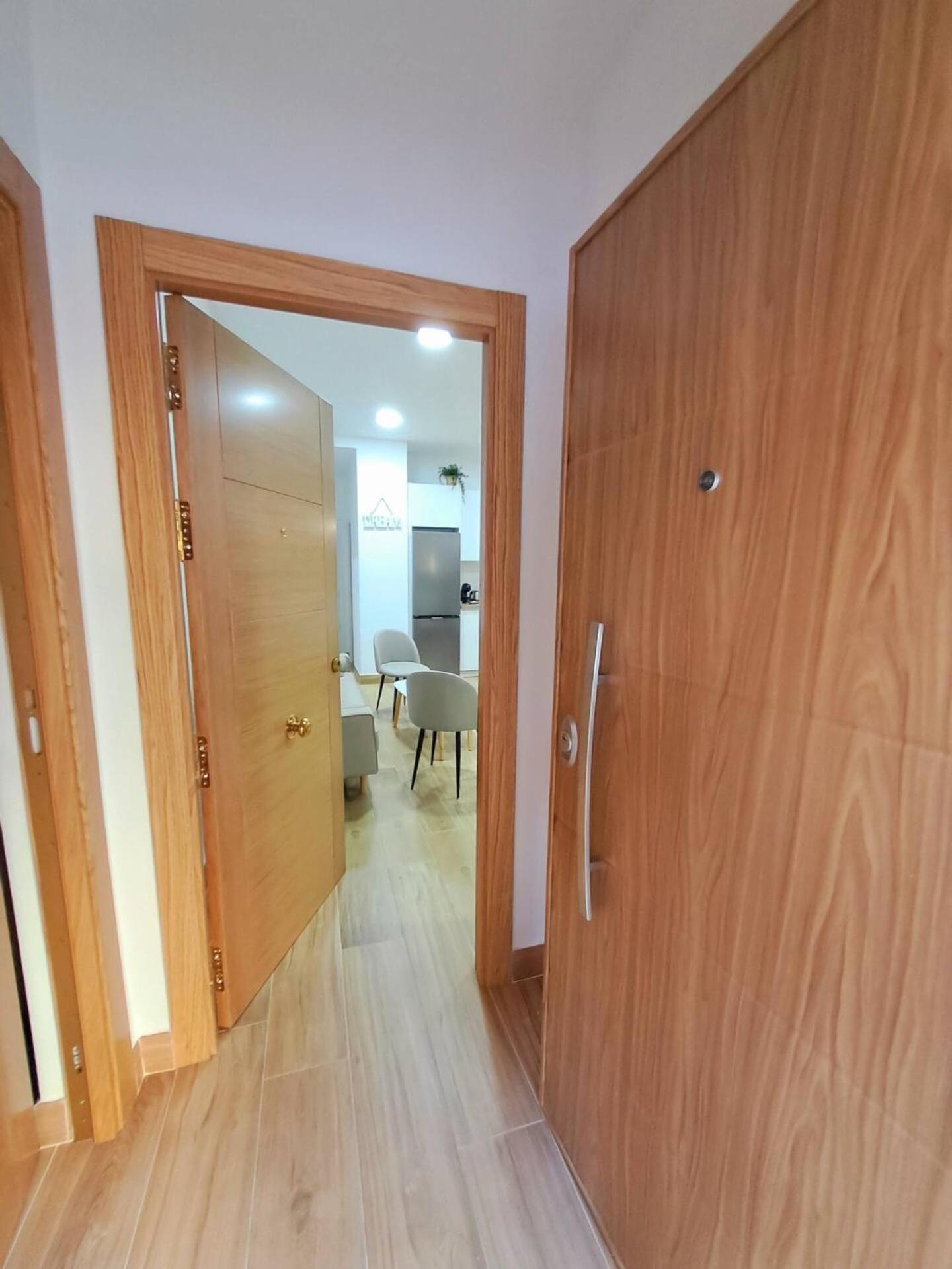 Coffee & Calm Triana Apartment เซบีญา ภายนอก รูปภาพ